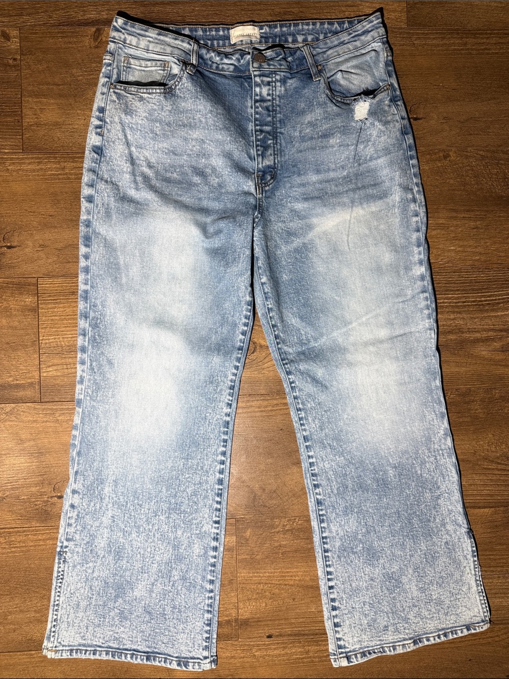 Gilded Intent Women’s Light Wash Straight Leg Jeans - Size 33x30 - Picture 1 of 4